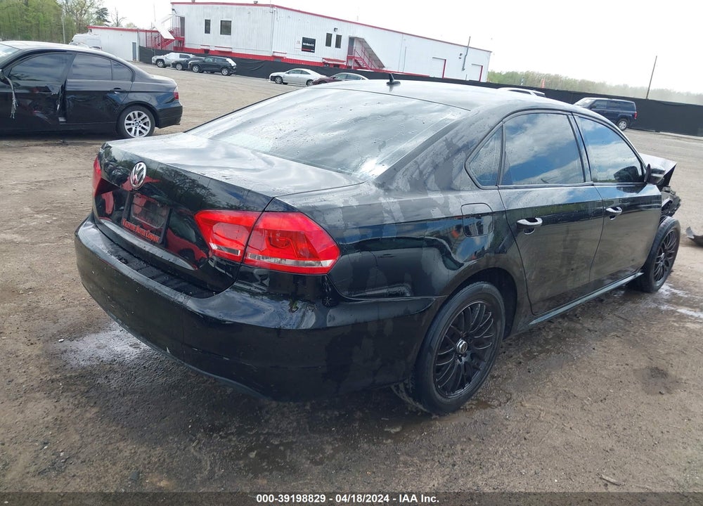 2013 VOLKSWAGEN PASSAT 2.5L S VIN: 1VWAP7A39DC005135