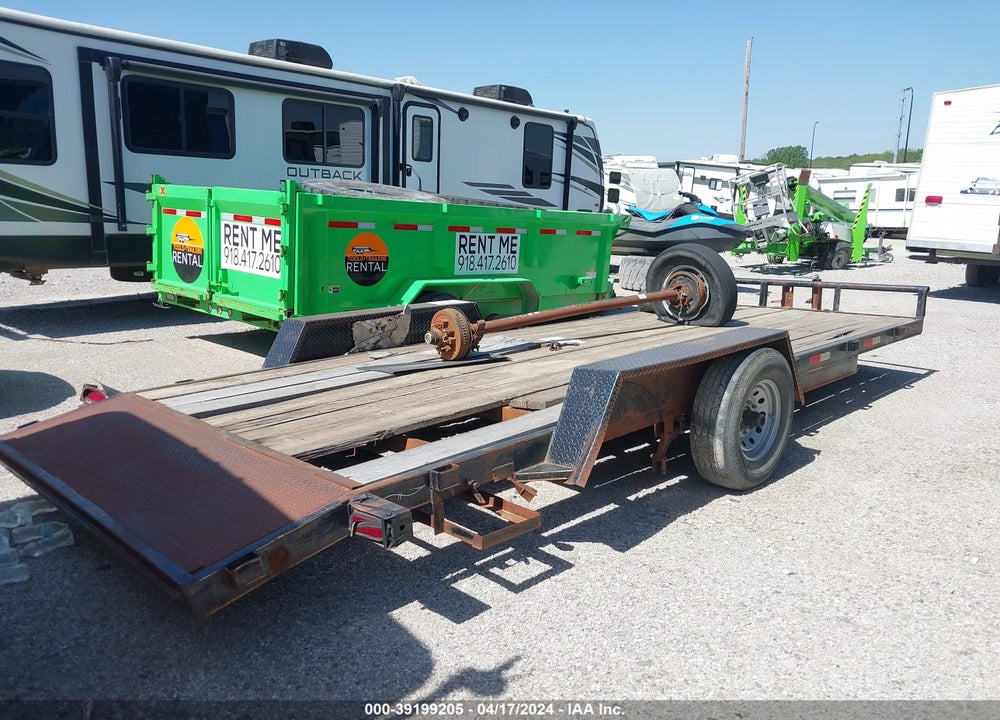 2018 FLATBED FLAT BED VIN: 1F9BC202XHS368234