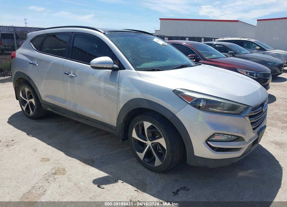 2016 HYUNDAI TUCSON LIMITED VIN: KM8J33A20GU223943