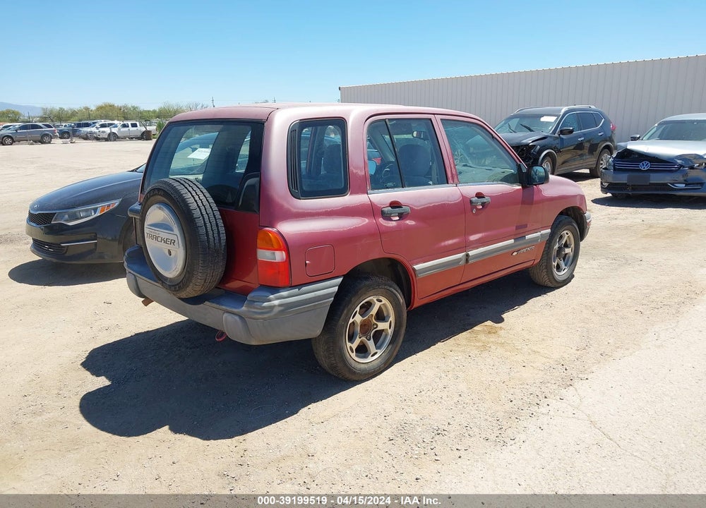 2000 CHEVROLET TRACKER HARD TOP VIN: 2CNBE13C9Y6911223