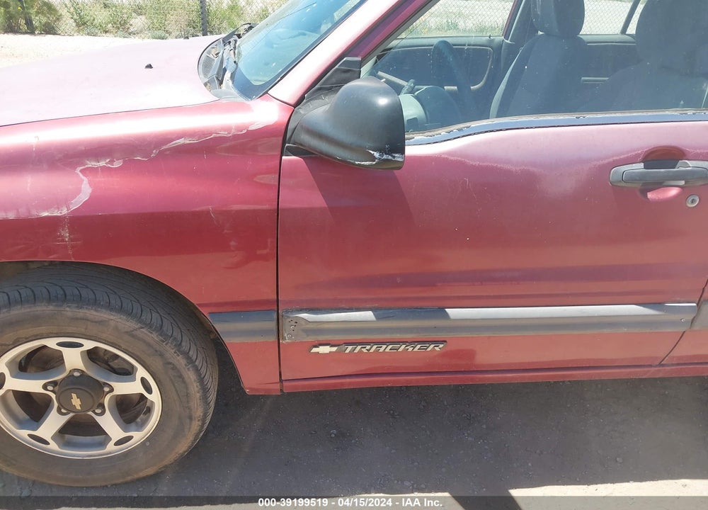 2000 CHEVROLET TRACKER HARD TOP VIN: 2CNBE13C9Y6911223