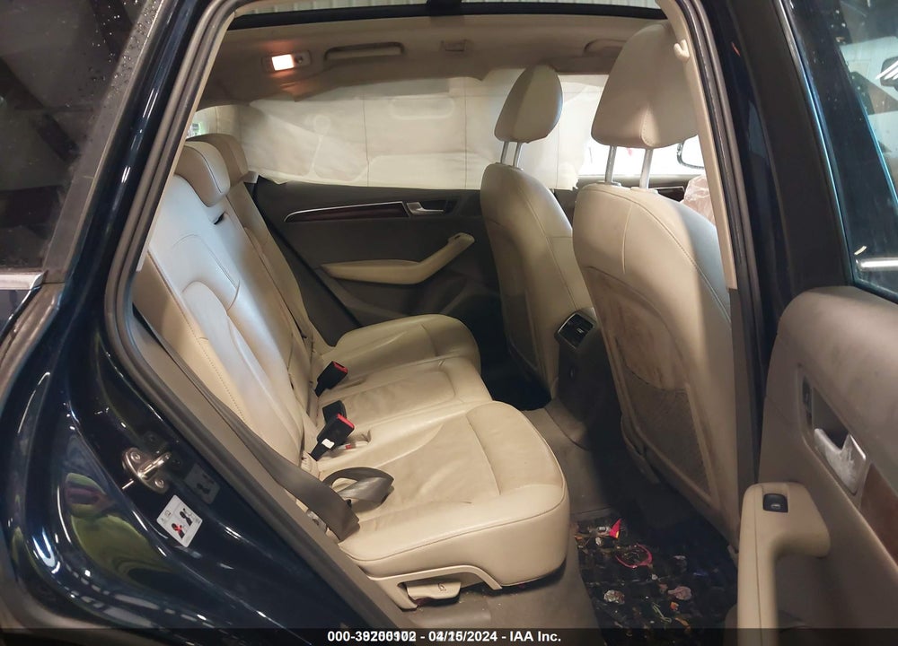 2010 AUDI Q5 3.2 PREMIUM VIN: WA1LKAFP8AA012923