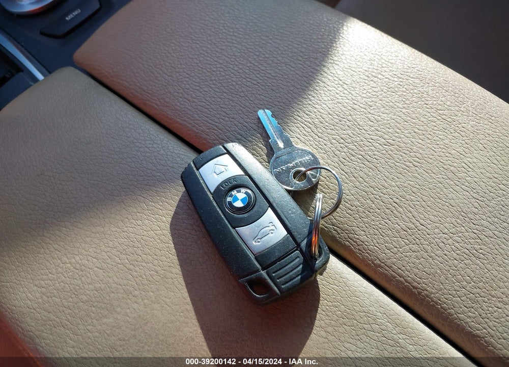 2007 BMW X5 VIN: 5UXFE43527L019229