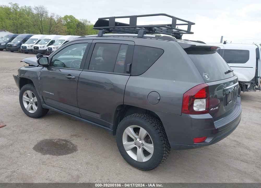 2016 JEEP COMPASS LATITUDE VIN: 1C4NJDEB8GD558573