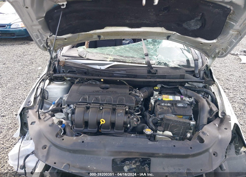 2015 NISSAN SENTRA S VIN: 3N1AB7AP3FY370721
