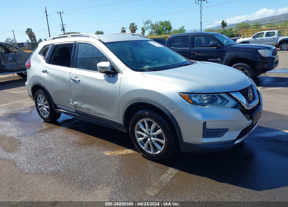 2019 NISSAN ROGUE SV VIN: 5N1AT2MT5KC768517