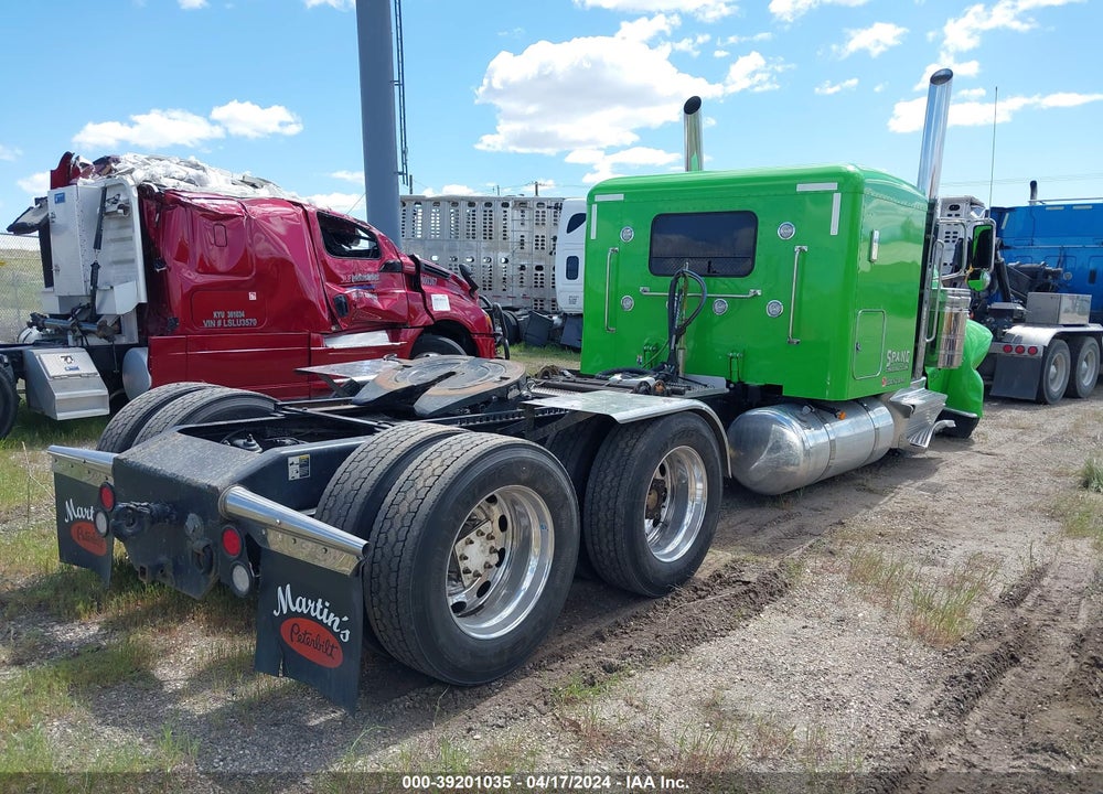 2022 PETERBILT 389 VIN: 1XPXD49X1ND801562