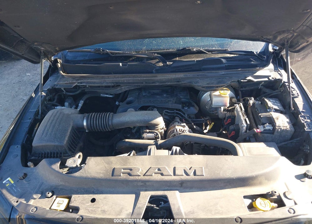 2020 RAM 1500 BIG HORN QUAD CAB 4X4 6'4 BOX VIN: 1C6SRFBT6LN318731