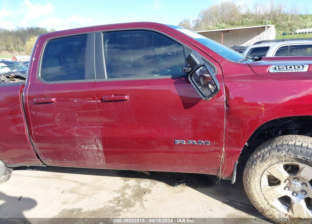 2022 RAM 1500 BIG HORN QUAD CAB 4X4 6'4 BOX VIN: 1C6SRFBT6NN338089