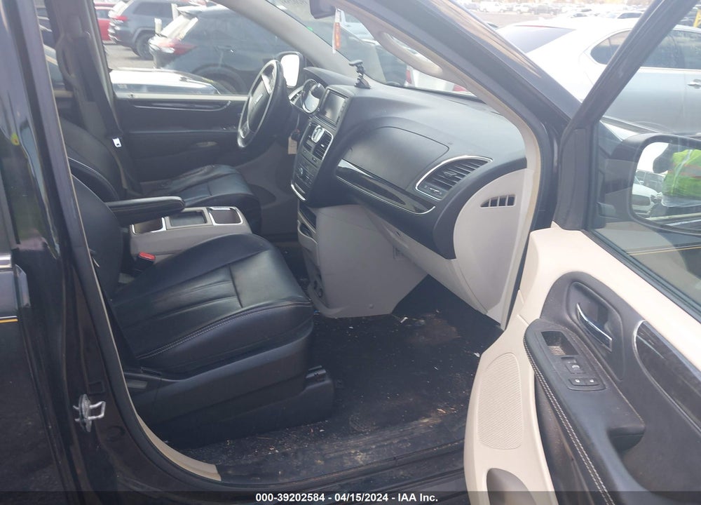 2014 CHRYSLER TOWN & COUNTRY TOURING VIN: 2C4RC1BGXER381786