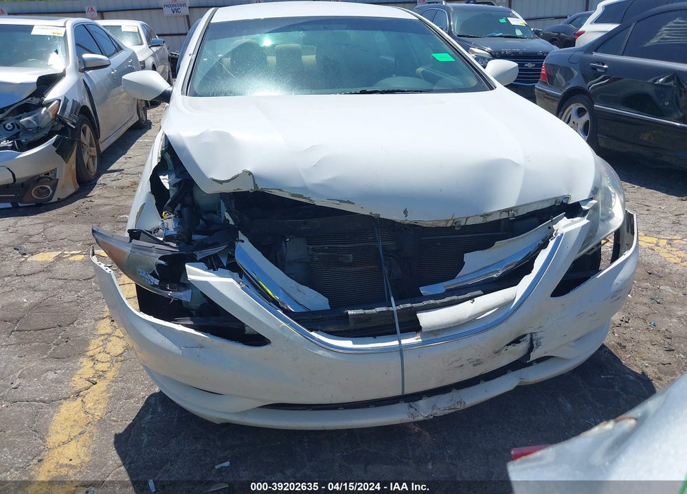 2012 HYUNDAI SONATA GLS VIN: 5NPEB4AC2CH490903