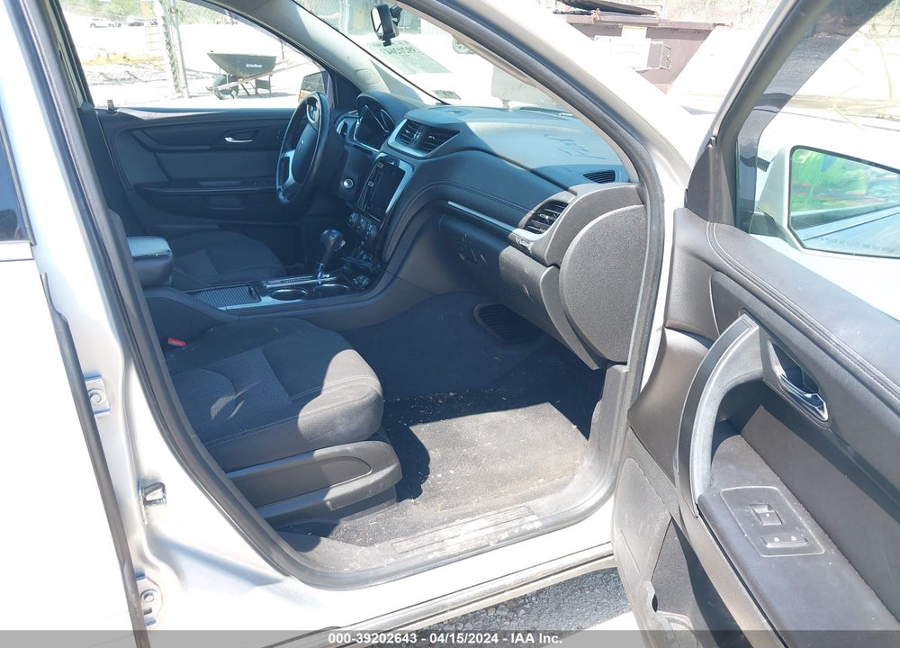 2015 CHEVROLET TRAVERSE 1LT VIN: 1GNKVGKD2FJ328095
