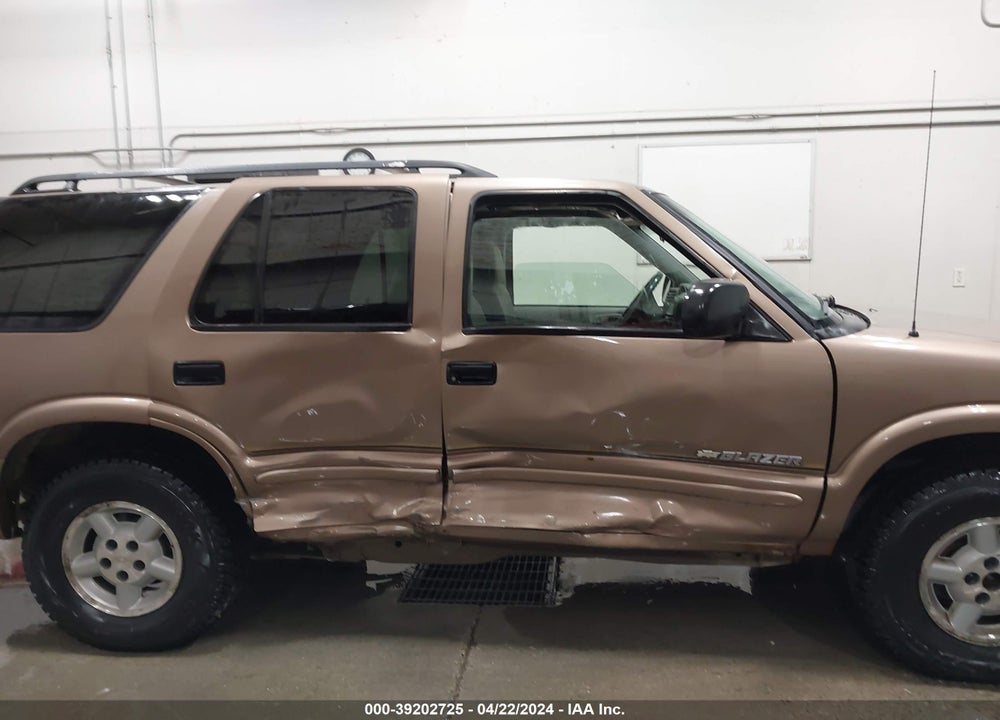 2005 CHEVROLET BLAZER LS VIN: 1GNDT13X25K105455