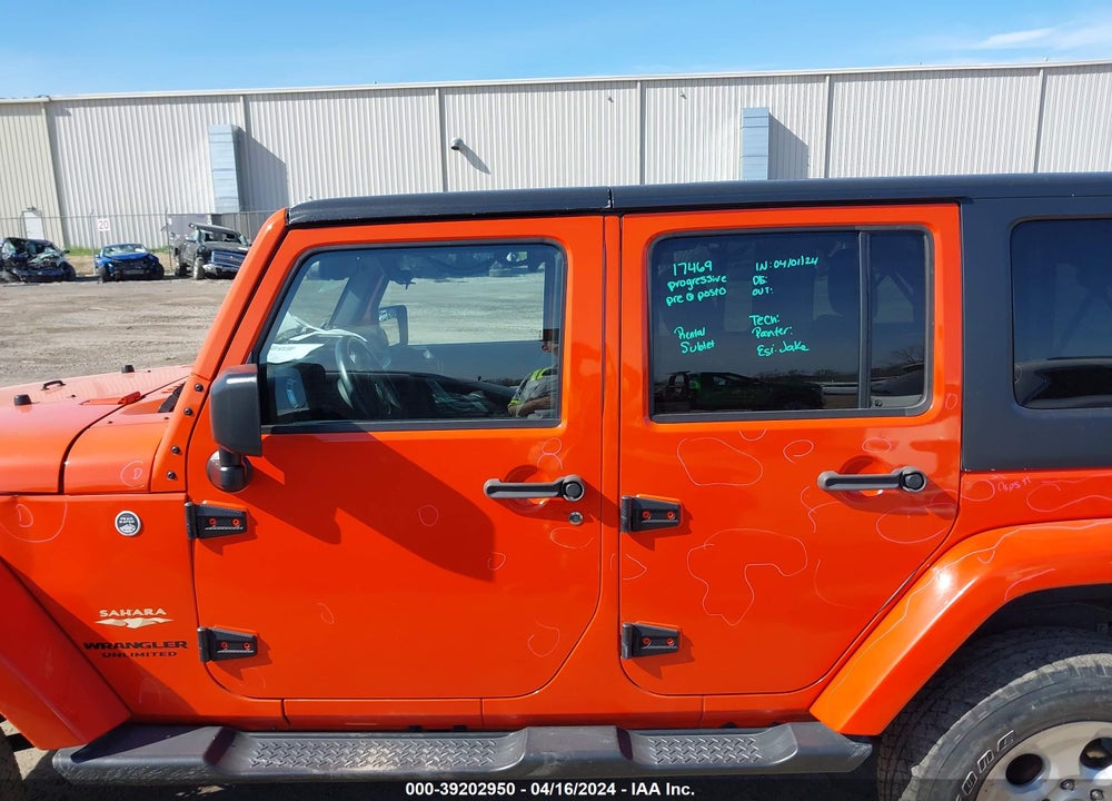 2015 JEEP WRANGLER UNLIMITED SAHARA VIN: 1C4BJWEG5FL671380