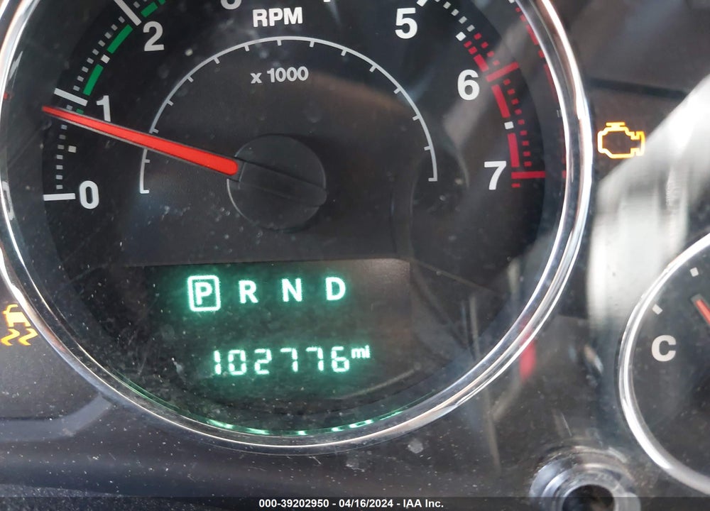 2015 JEEP WRANGLER UNLIMITED SAHARA VIN: 1C4BJWEG5FL671380