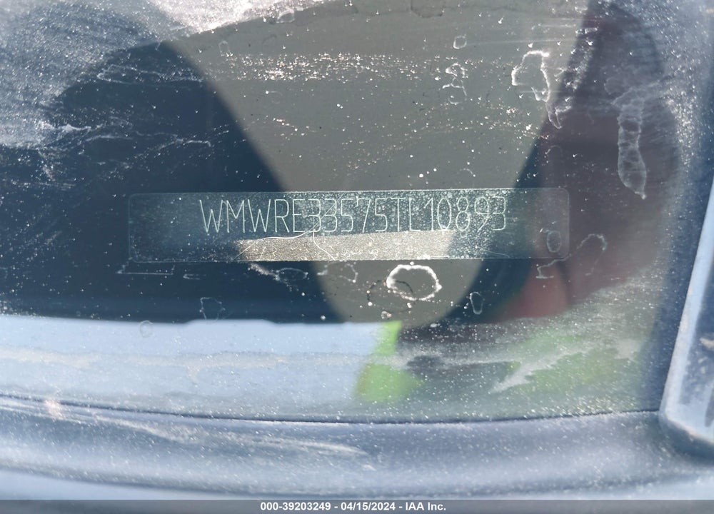 2005 MINI COOPER S VIN: WMWRE33575TL10893