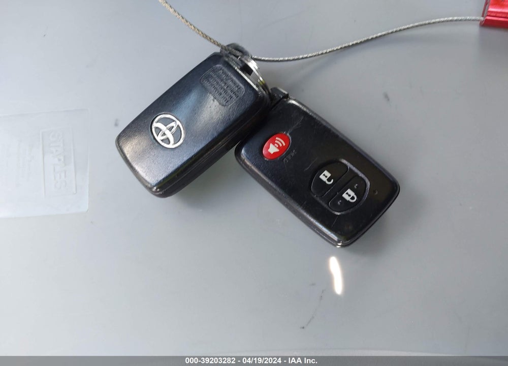 2010 TOYOTA PRIUS VIN: JTDKN3DU5A5217637