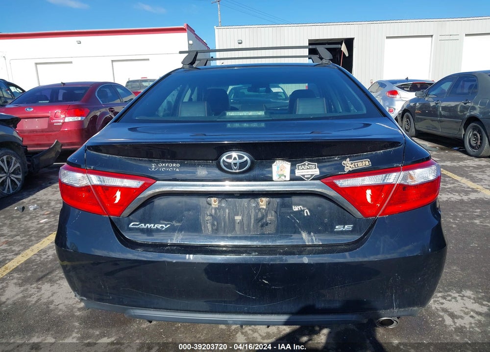 2015 TOYOTA CAMRY SE VIN: 4T1BF1FK5FU884889
