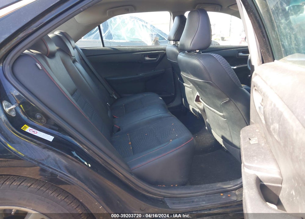 2015 TOYOTA CAMRY SE VIN: 4T1BF1FK5FU884889