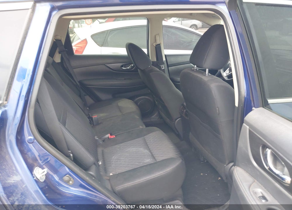 2018 NISSAN ROGUE SV VIN: KNMAT2MT8JP539048