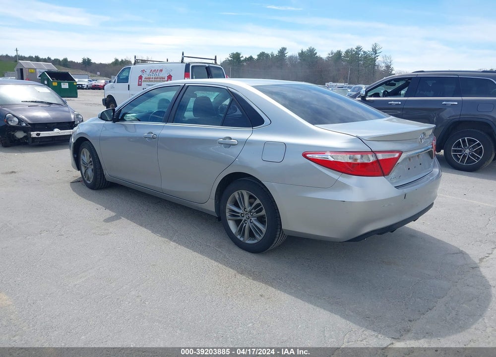 2015 TOYOTA CAMRY SE VIN: 4T1BF1FK3FU068182