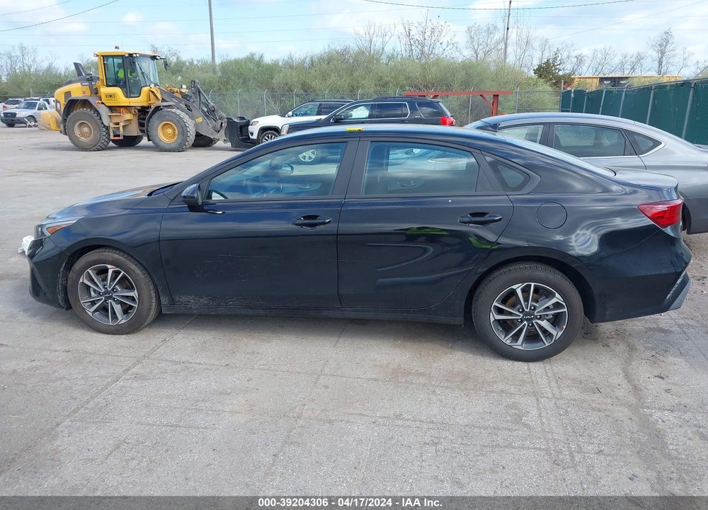 2024 KIA FORTE LXS VIN: 3KPF24AD0RE748071
