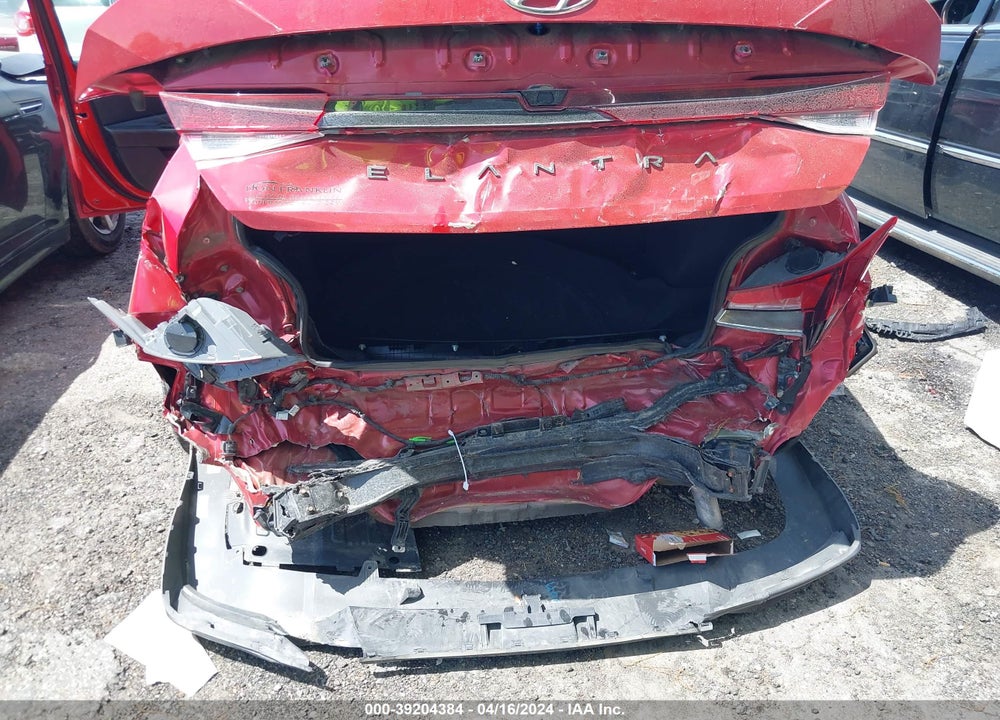 2021 HYUNDAI ELANTRA SEL VIN: 5NPLM4AG9MH009275