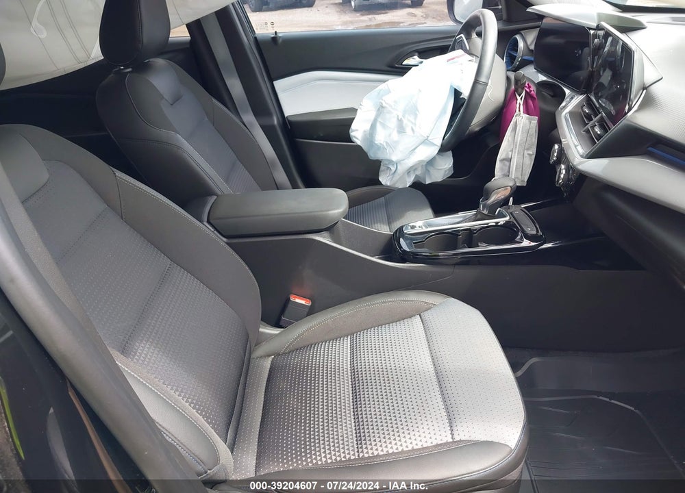 2024 CHEVROLET TRAX FWD LT VIN: KL77LHE27RC028899