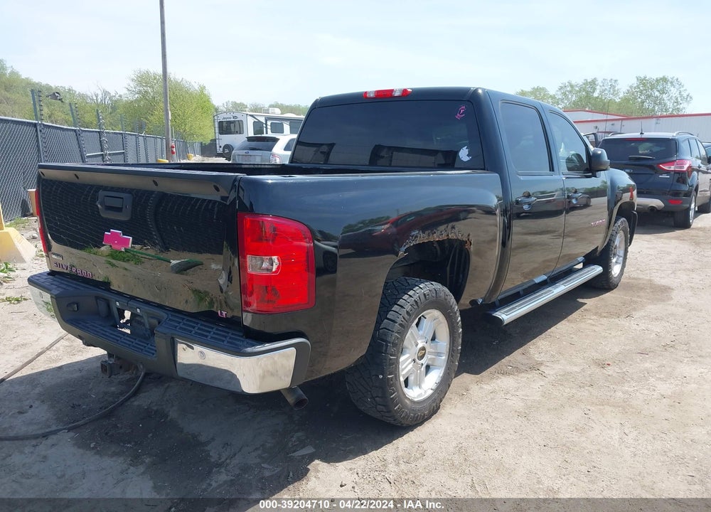 2011 CHEVROLET SILVERADO 1500 VIN: 3GCPKSE34BG322677