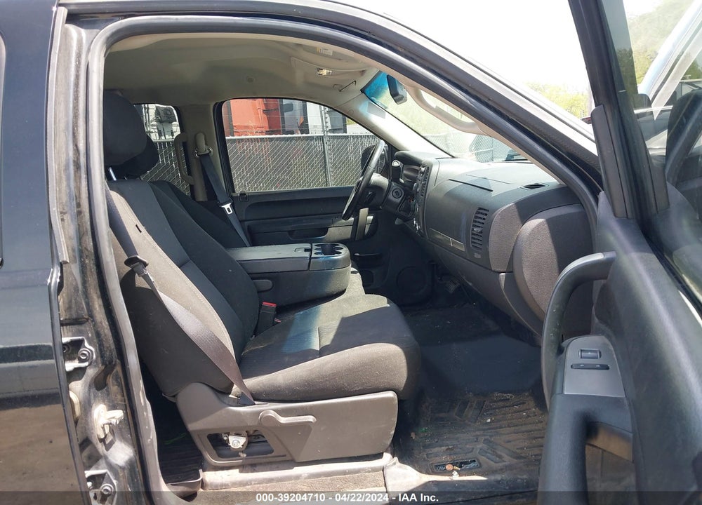 2011 CHEVROLET SILVERADO 1500 VIN: 3GCPKSE34BG322677