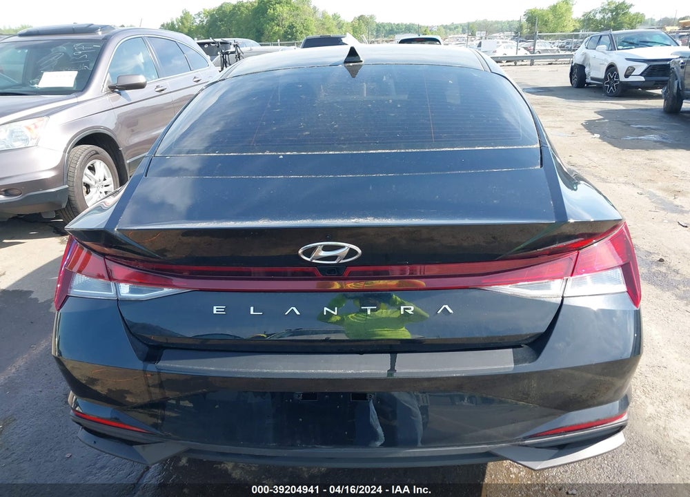 2022 HYUNDAI ELANTRA SEL VIN: 5NPLM4AG7NH077446