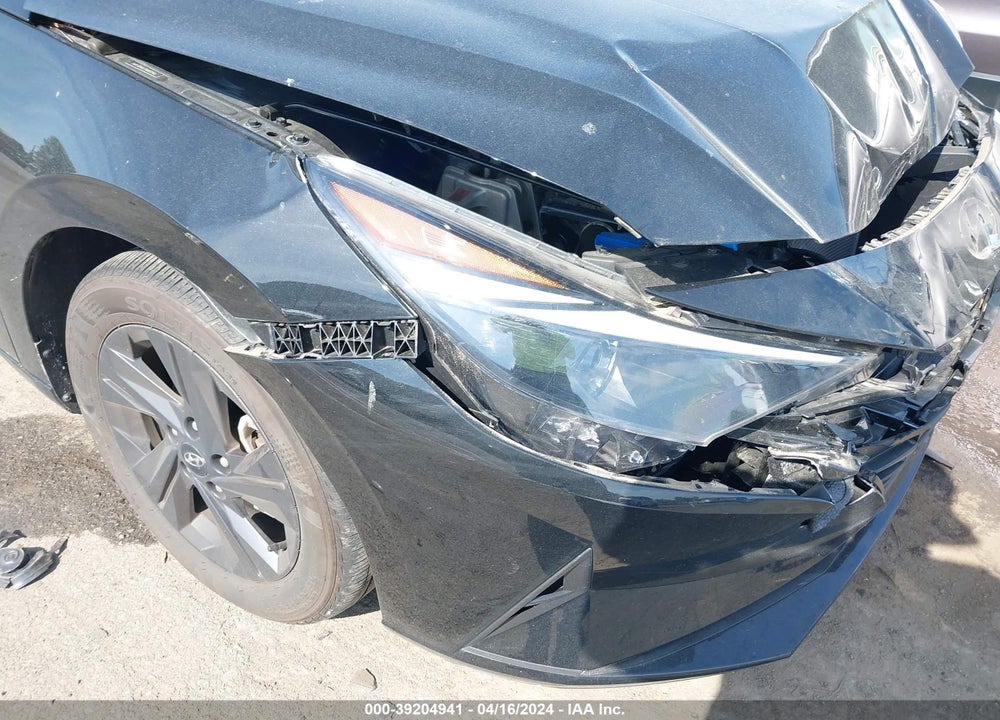 2022 HYUNDAI ELANTRA SEL VIN: 5NPLM4AG7NH077446