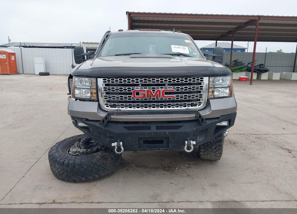 2012 GMC SIERRA 3500HD DENALI VIN: 1GT426C89CF223218