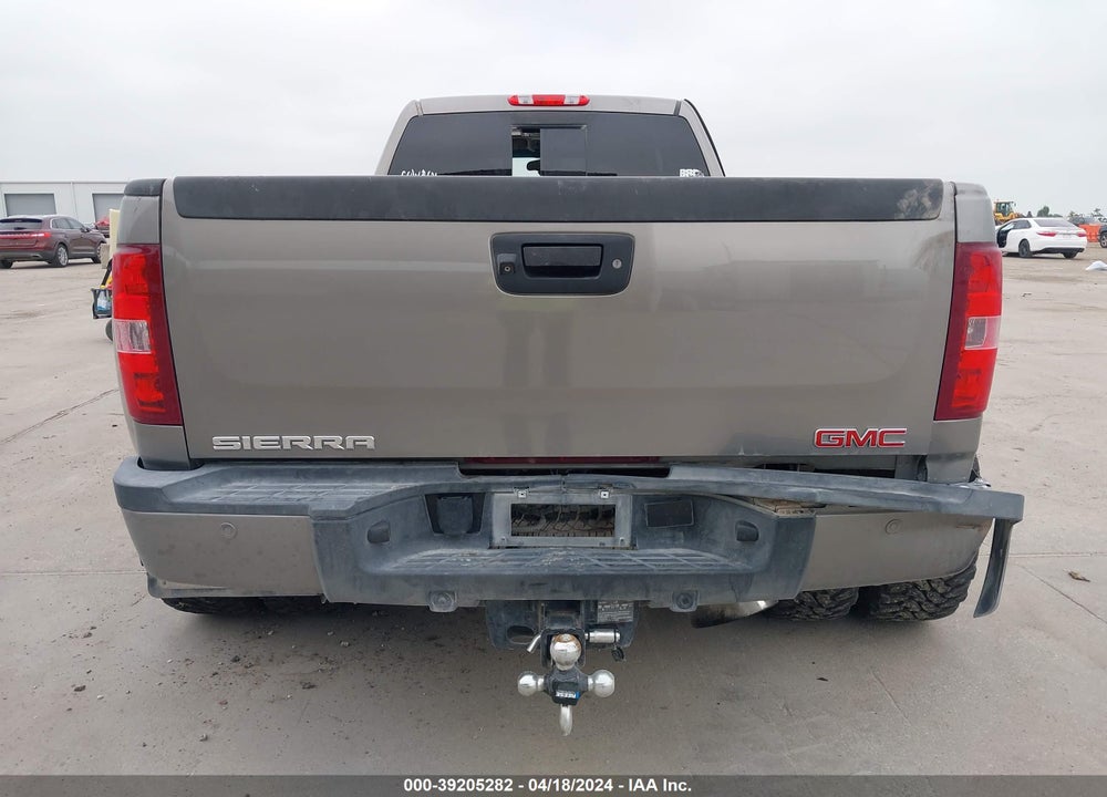 2012 GMC SIERRA 3500HD DENALI VIN: 1GT426C89CF223218