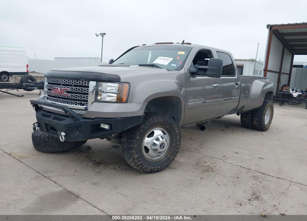 2012 GMC SIERRA 3500HD DENALI VIN: 1GT426C89CF223218