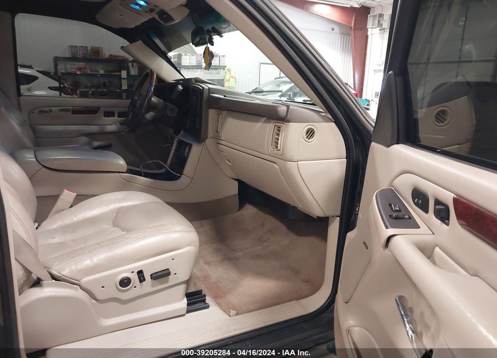 2005 CADILLAC ESCALADE ESV STANDARD VIN: 3GYFK66N45G243799