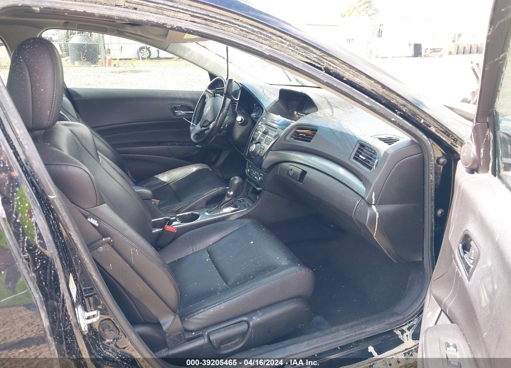 2015 ACURA ILX 2.0L VIN: 19VDE1F51FE002831