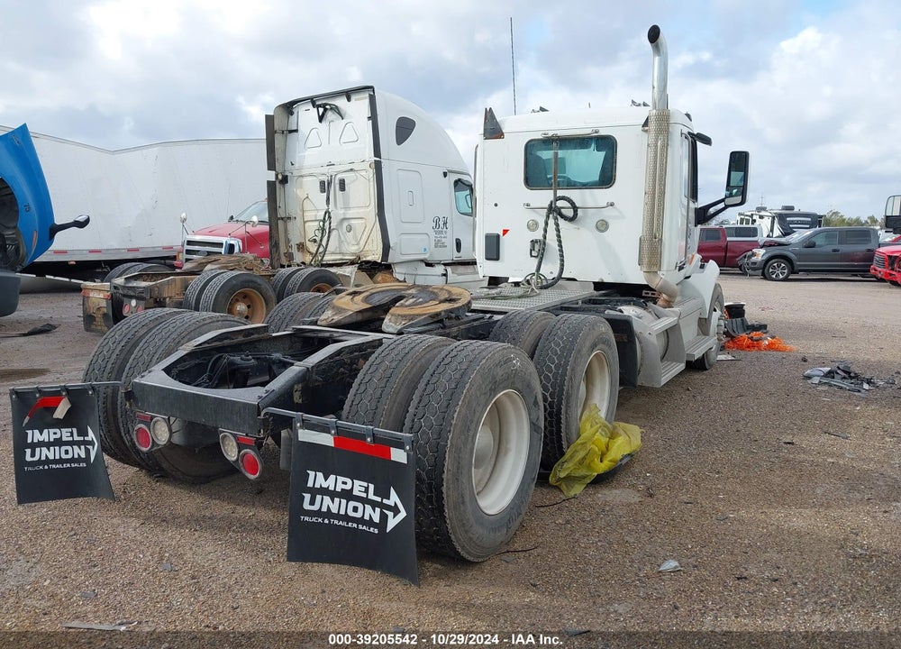 2019 PETERBILT 579 VIN: 1XPBDP9XXKD481679
