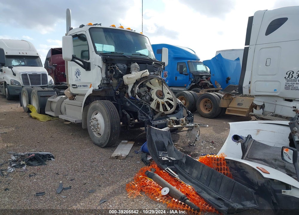 2019 PETERBILT 579 VIN: 1XPBDP9XXKD481679