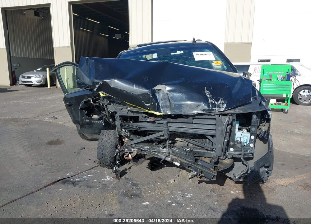2019 CHEVROLET TAHOE LT VIN: 1GNSKBKC3KR362657