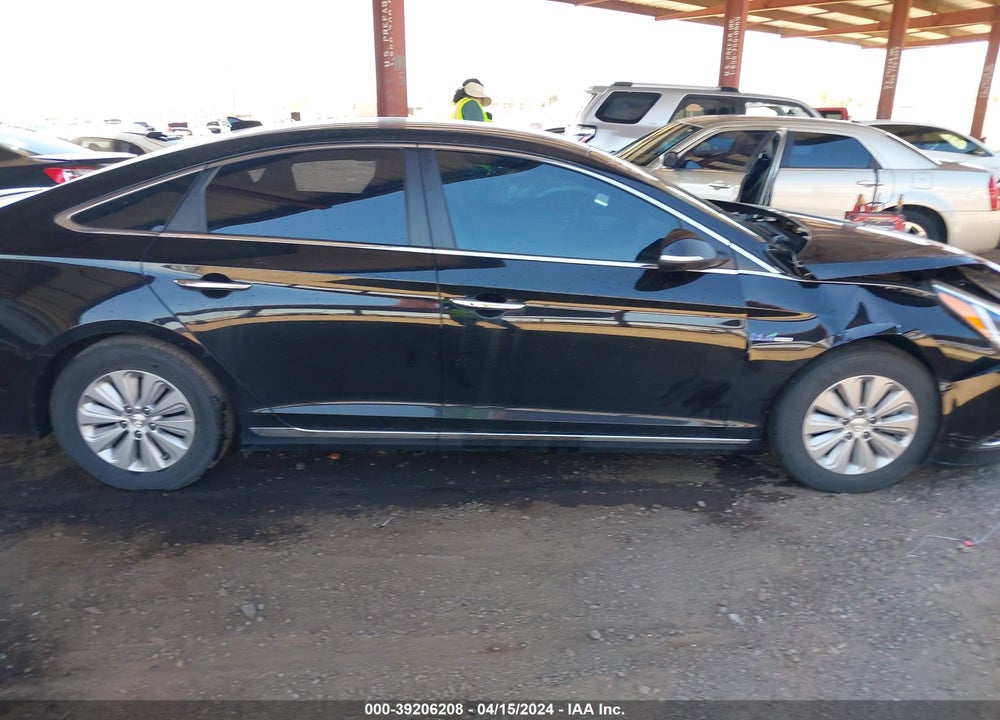 2016 HYUNDAI SONATA HYBRID SE VIN: KMHE24L1XGA031879