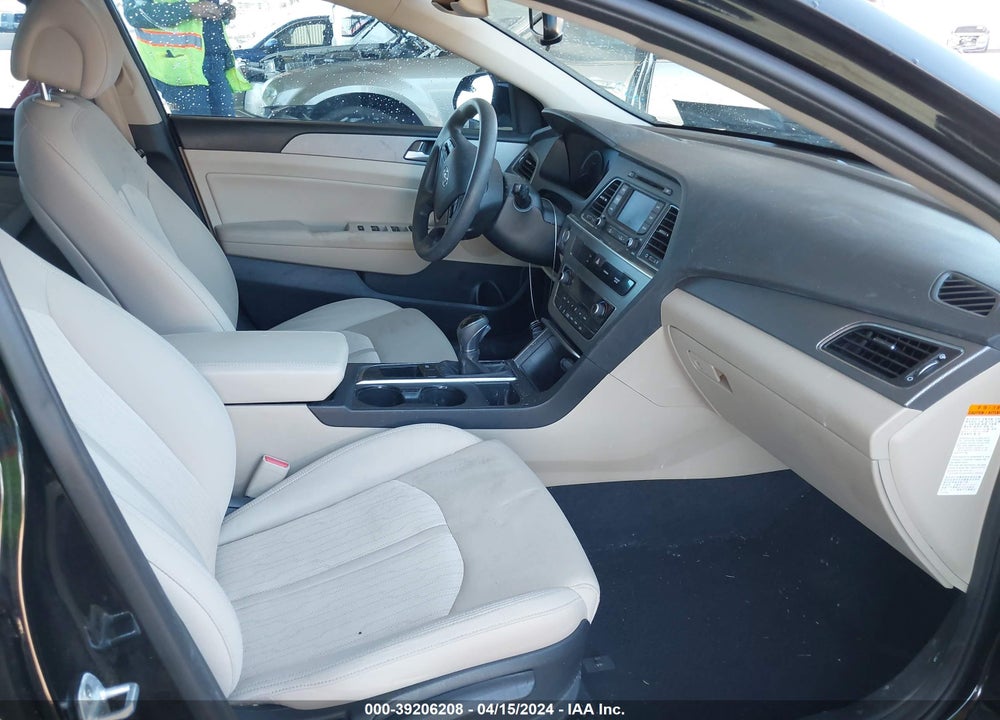 2016 HYUNDAI SONATA HYBRID SE VIN: KMHE24L1XGA031879