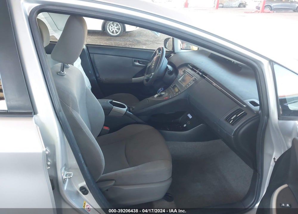2014 TOYOTA PRIUS TWO VIN: JTDKN3DU6E0366061