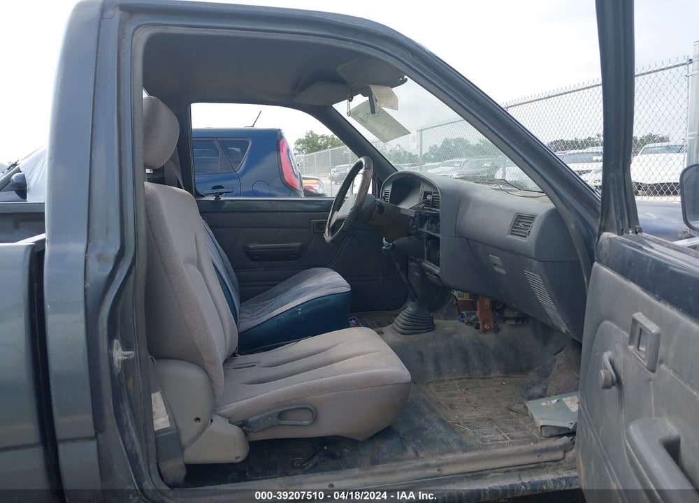 1994 TOYOTA PICKUP 1/2 TON SHORT WHEELBASE VIN: JT4RN81A0R5184175