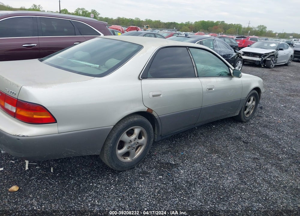1997 LEXUS ES 300 VIN: JT8BF22G6V5002972