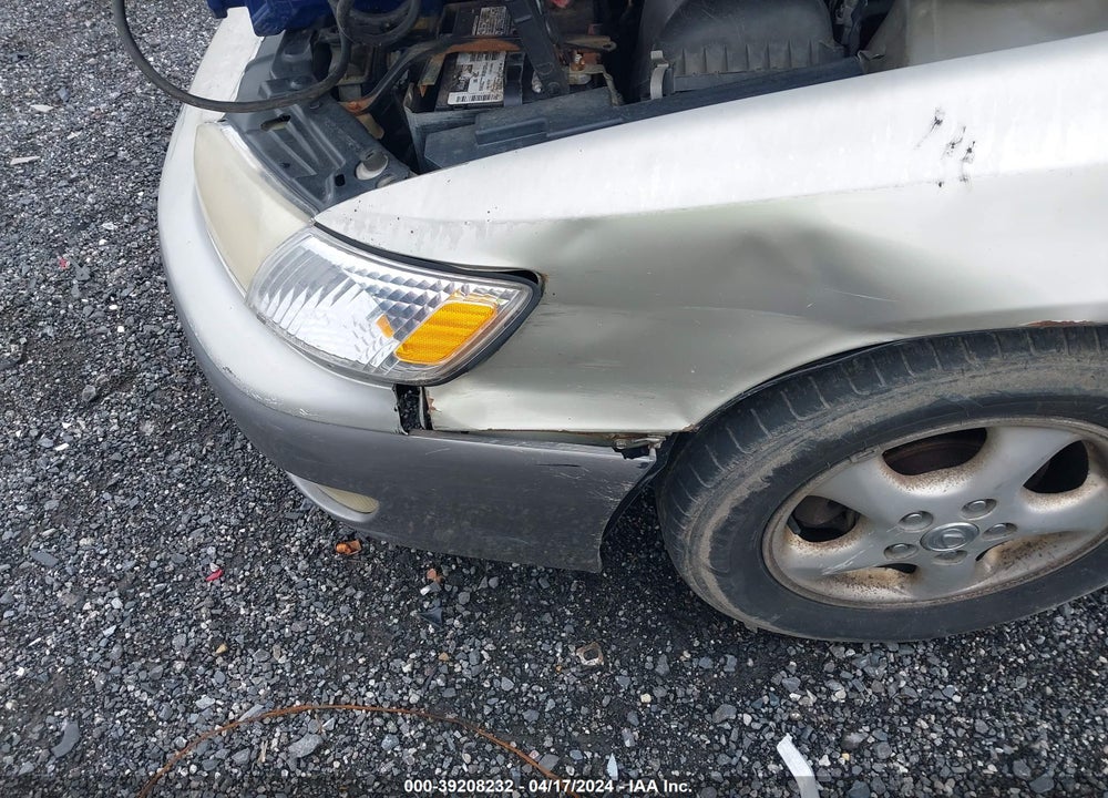 1997 LEXUS ES 300 VIN: JT8BF22G6V5002972