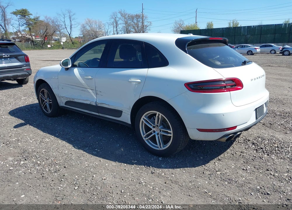 2015 PORSCHE MACAN S VIN: WP1AB2A57FLB43067
