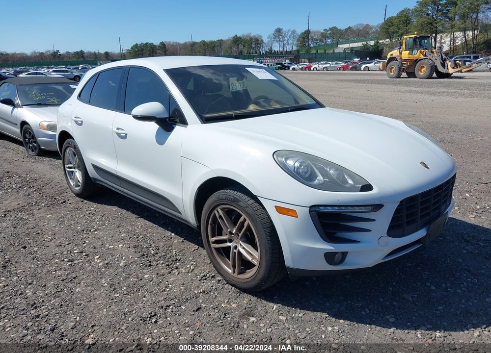 2015 PORSCHE MACAN S VIN: WP1AB2A57FLB43067