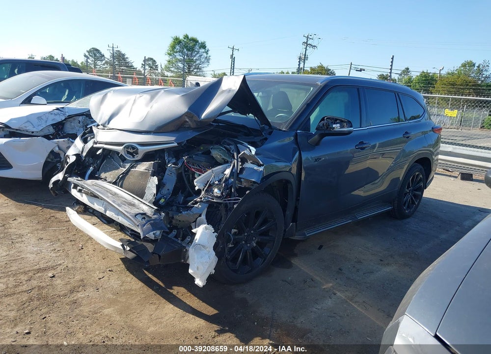 2021 TOYOTA HIGHLANDER XLE VIN: 5TDGZRAH4MS535848