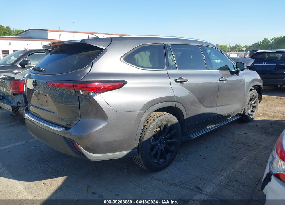 2021 TOYOTA HIGHLANDER XLE VIN: 5TDGZRAH4MS535848